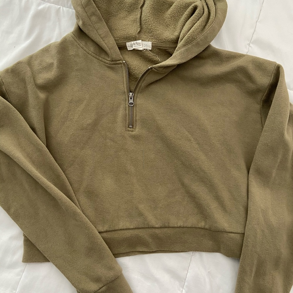 Army Green Forever21 Cropped Hoodie - Picture 1 of 3